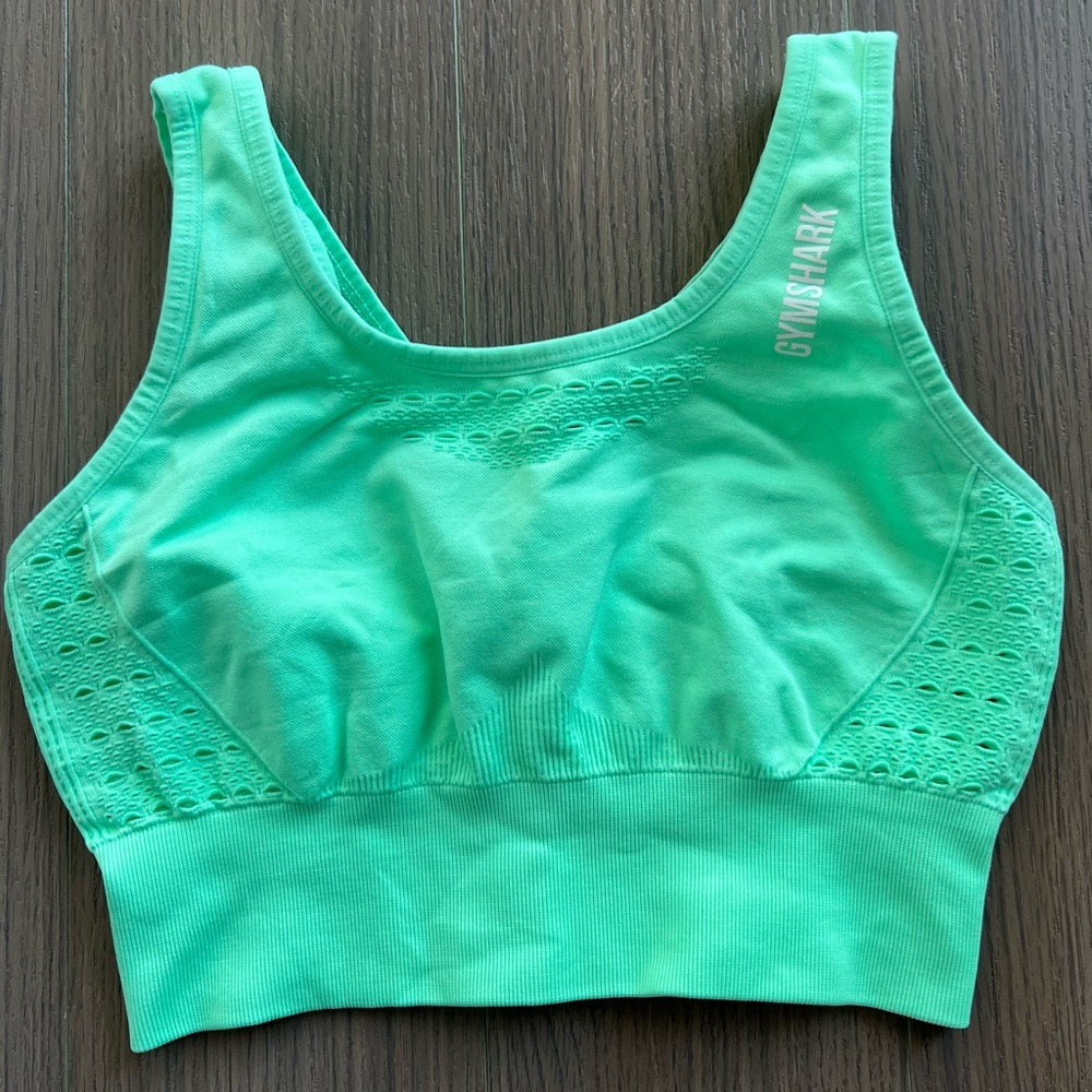 Gymshark Energy Seamless Sports Bra size Small in Bright Green